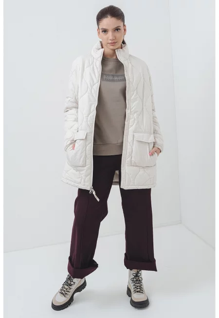 Яке със стандартна кройка и миди яка - Бежов