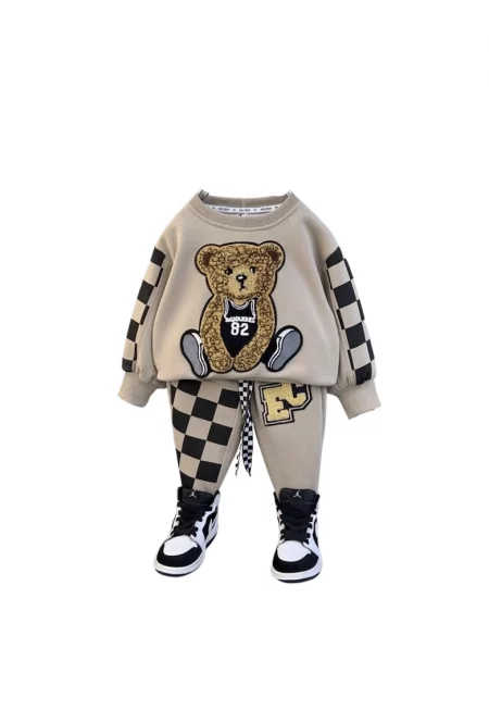 Бежов кариран пухкав костюм унисекс