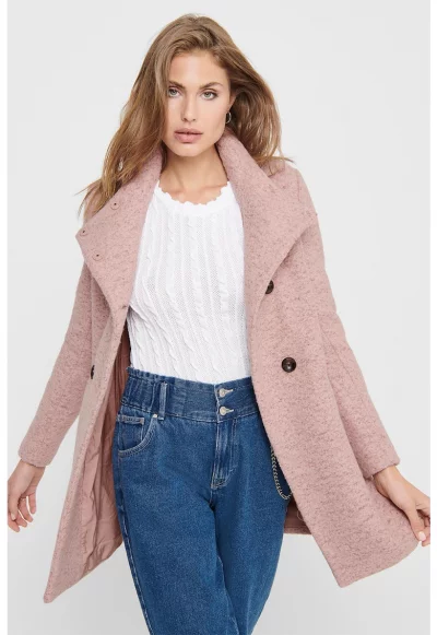 Палто с вълна с двуредно закопчаване