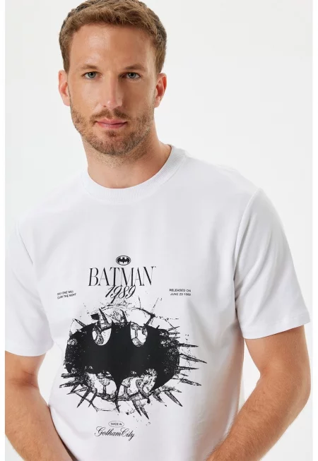 Памучна тениска с овално деколте