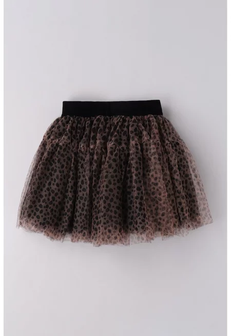 Разкроена пола от тюл