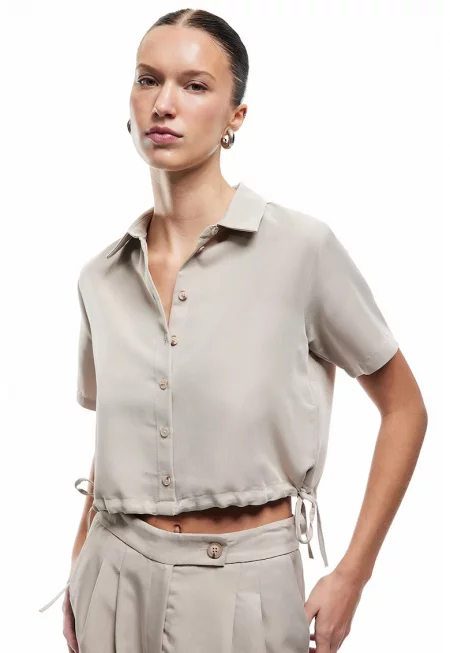 Риза с модал с къси ръкави