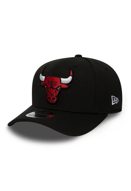 Шапка с лого на Chicago Bulls