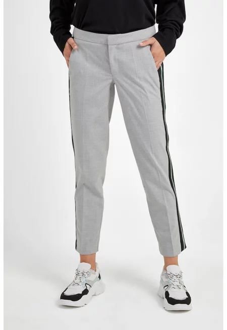 Скосен панталон над глезена