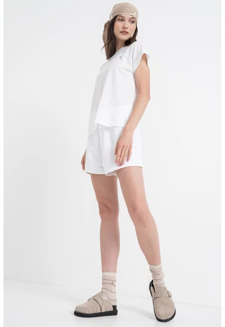 Тениска с овално деколте и лого