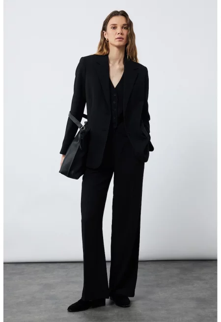 Уголемено сако с раздвоен ревер - Черен