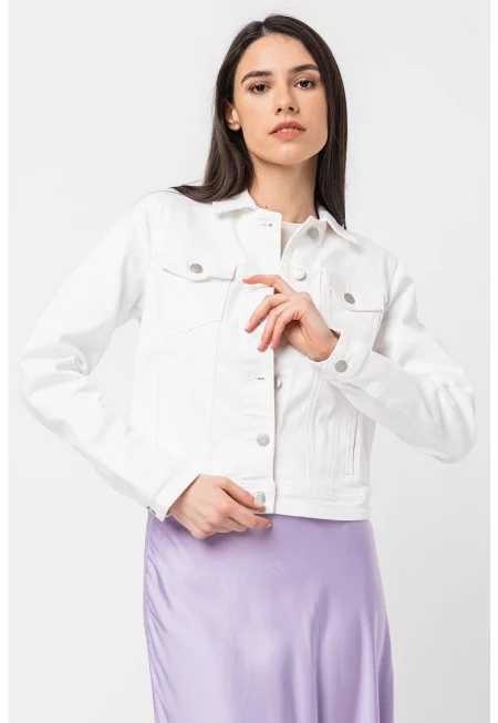 Яке от деним с джобове