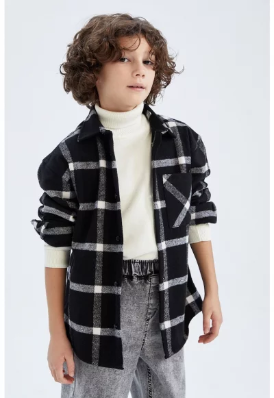 Карирано яке тип риза с джобове