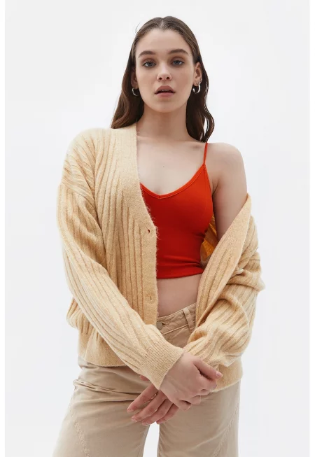 Къс топ с тънки презрамки