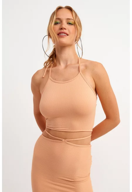 Къс топ с връзки