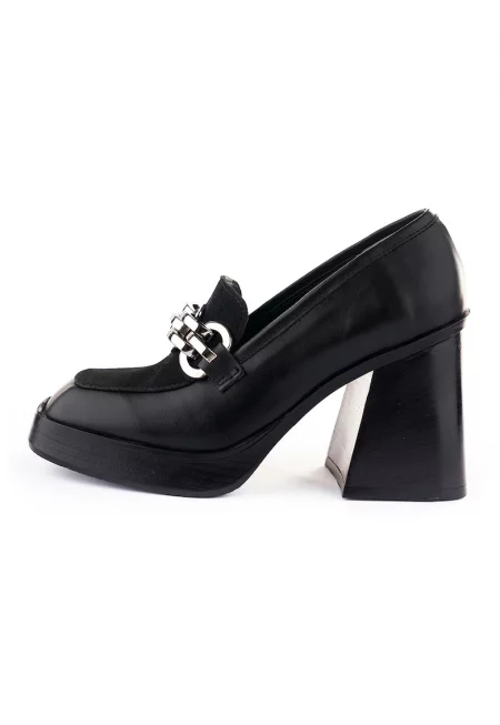 Кожени обувки Theo с верижка - Черен