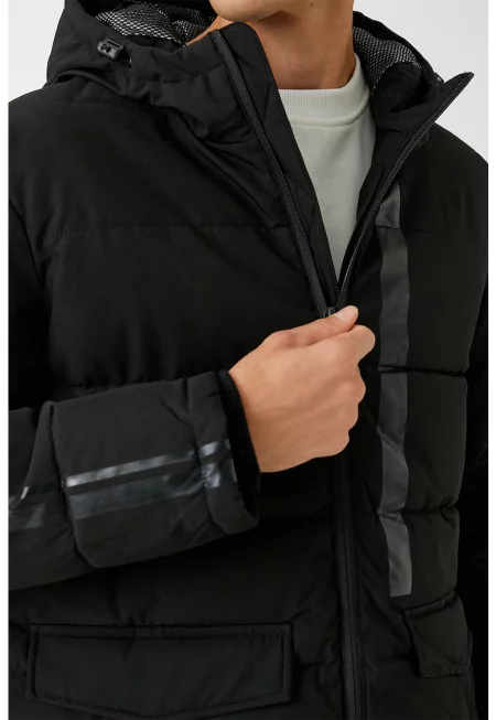 Непромокаемо зимно яке с качулка