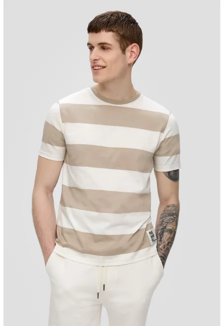 Памучна тениска с овално деколте