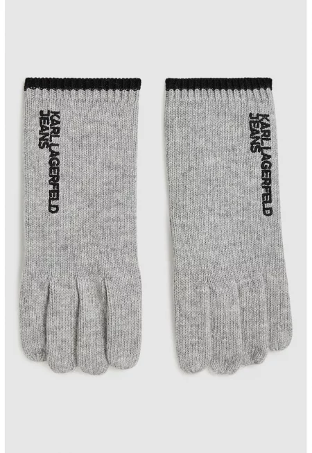 Плетени ръкавици с бродерия