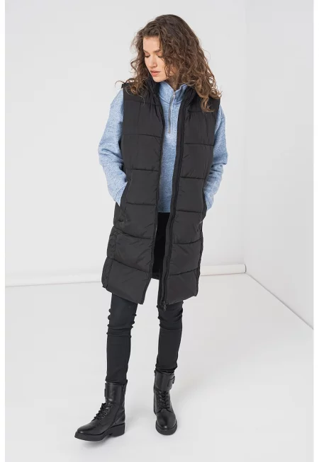 Подплатен елек с висока яка