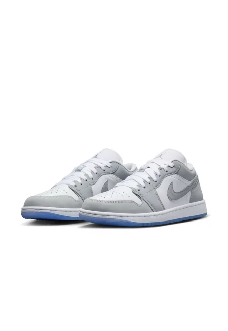 Спортни обувки Wmns Air  1 Low Re - Бял