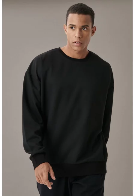 Суитшърт с овално деколте и паднали ръкави