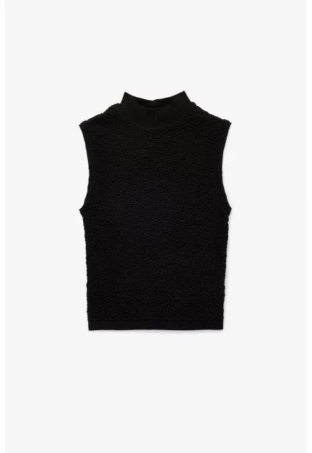 Топ тип поло с релеф