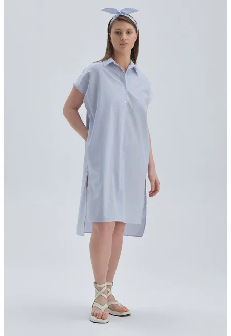 Асиметрична рокля-риза с цепки встрани