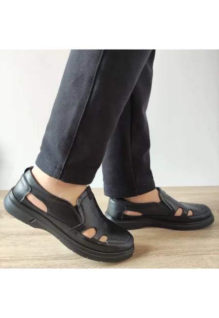 Мъжки перфорирани обувки  883L99 Black.Jpg - черни - Черен