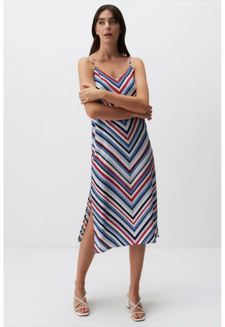 Рокля с шпиц