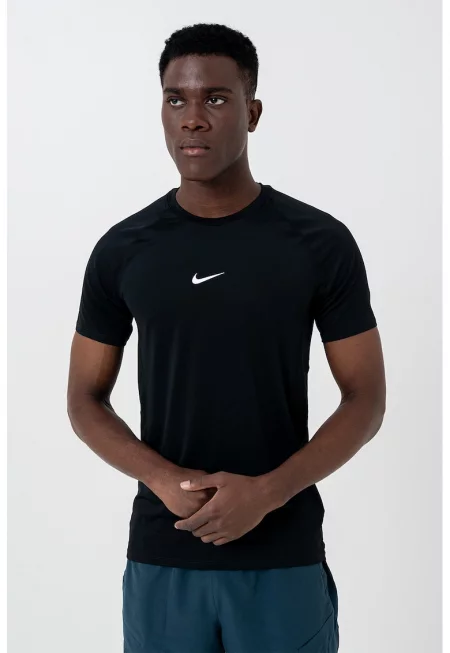 Слим фитнес тениска Dri-Fit