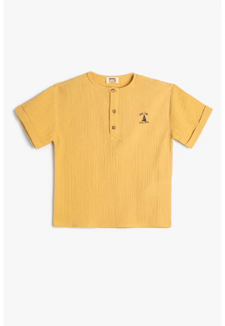 Тениска с цепка с копчета