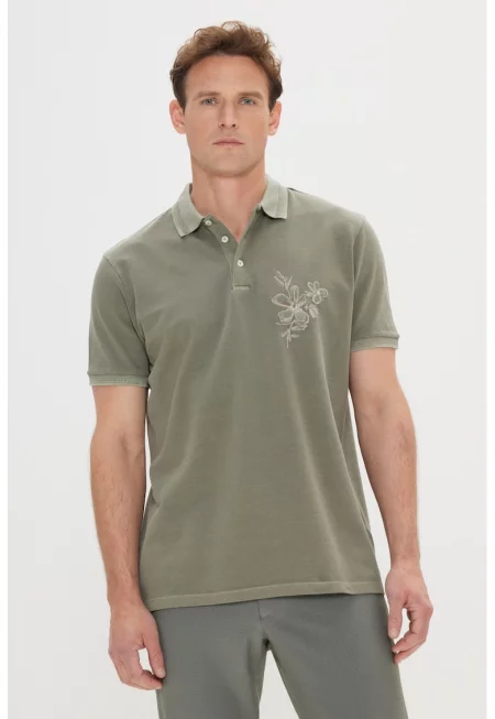 Тениска с яка и флорална бродерия