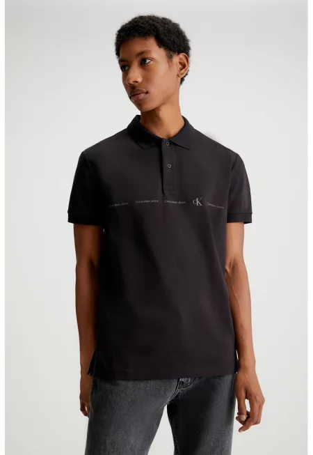 Тениска с яка и лого