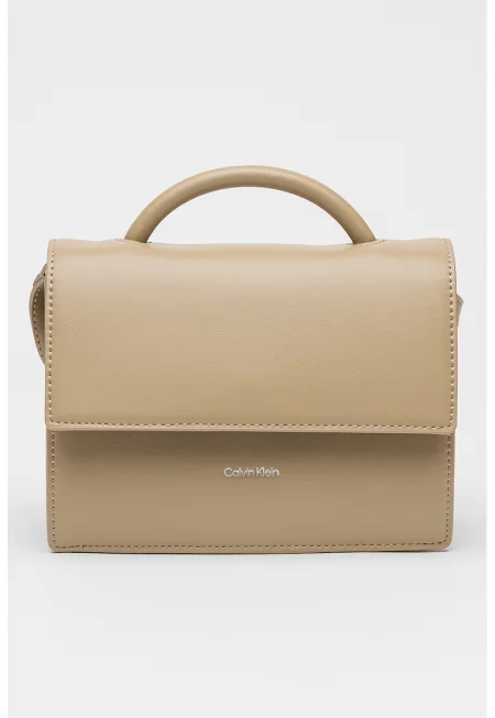 Чанта през рамо от еко кожа с регулируема презрамка - Светло кафяво