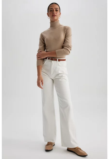 Фино плетен пуловер с поло