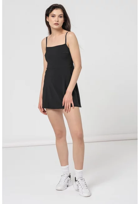 Фитнес рокля с квадратно деколте - Черен