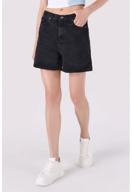 Къси дънки със средна талия