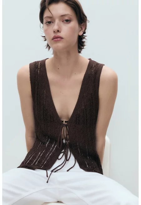 Плетен елек с шпиц