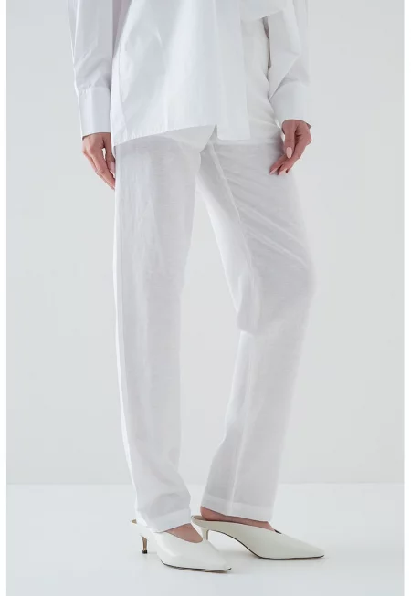 Прав панталон с лен - Бял