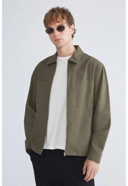 Шакет с цип и пришити джобове