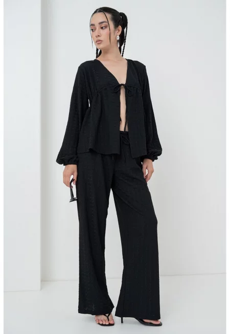 Свободна блуза с разкроени ръкави