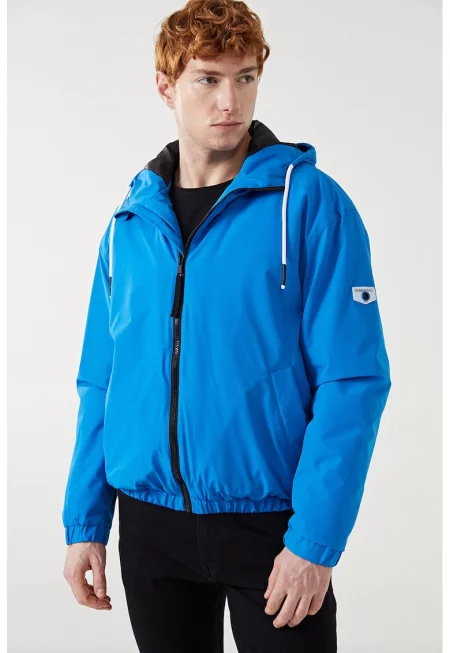 Яке с качулка и цип