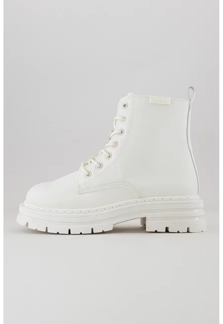 Боти от еко кожа