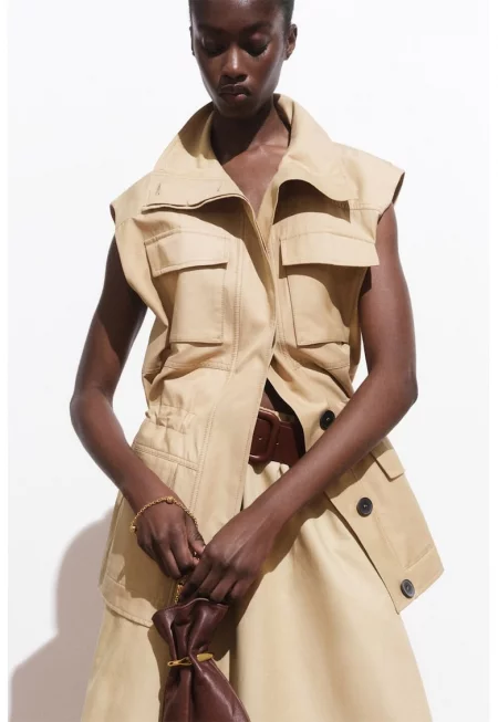 Елек с джобове с капаче