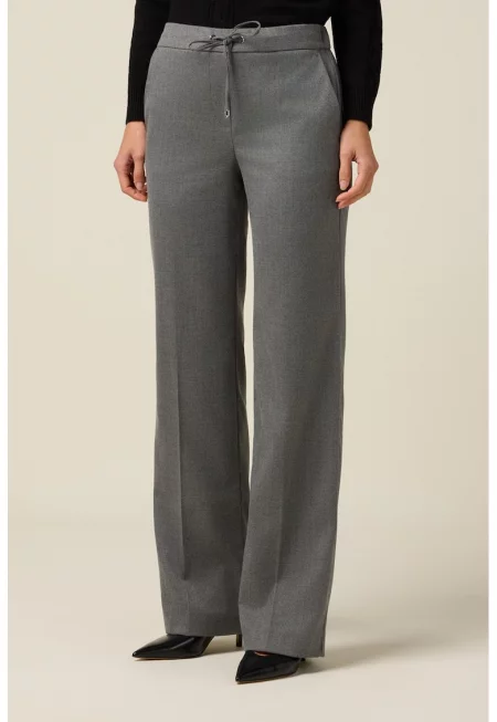 Прав панталон с ръб и връзка