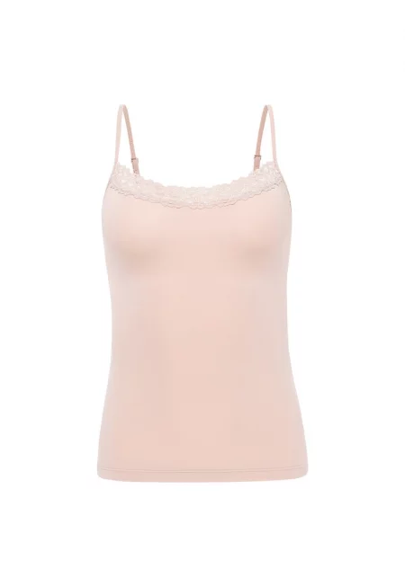 Слим топ с дантела