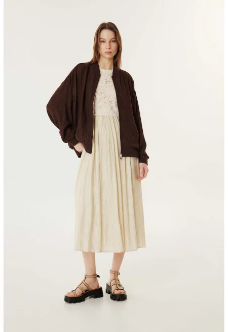 Уголемено яке с яка