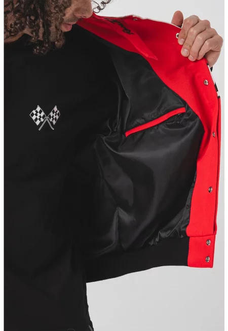 Яке с лого и дизайн с цветен блок