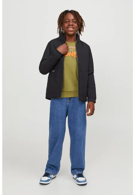 Яке с предни джобове