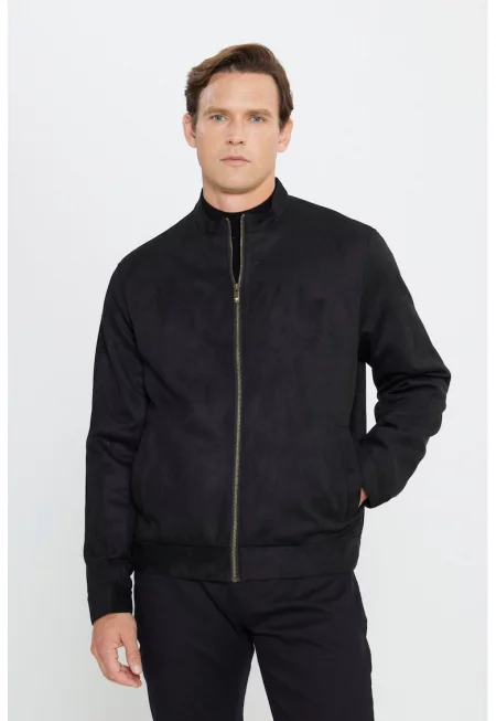 Яке с цип и джобове встрани