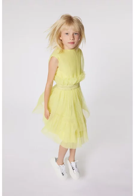 Разкроена рокля с тюл