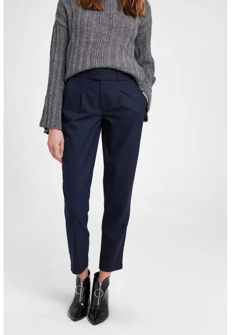 Скосен панталон над глезена