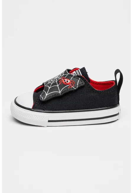 Спортни обувки с фигурален принт