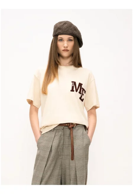 Тениска Celeste с бродиран надпис - Светло бежово